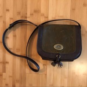 Tignanello small cross body bag w tassel clasp